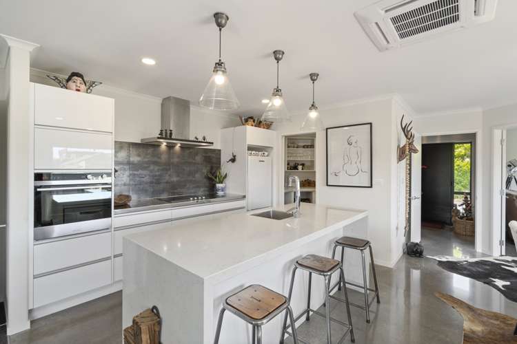 8 Cooke Farm Grove Waiwhakaiho_7