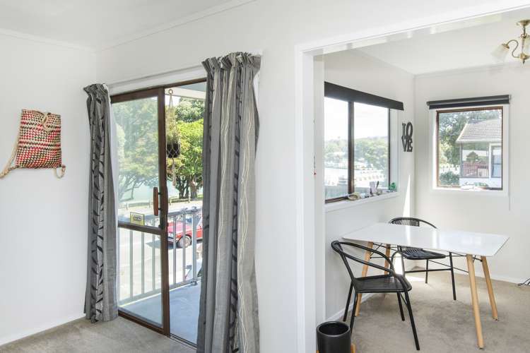 65 Esplanade Kaiti_13