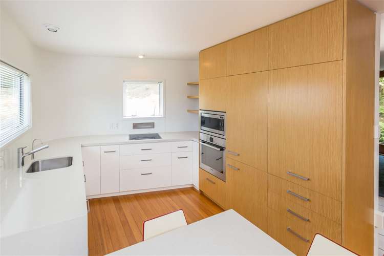 27 Settlers Hill Akaroa_16