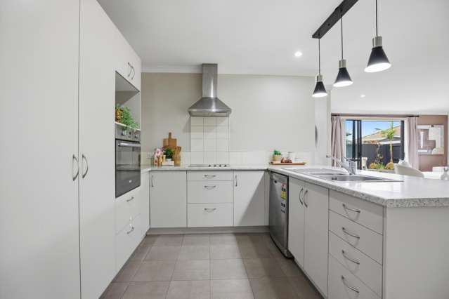 8 Blossom Grove Papamoa_2