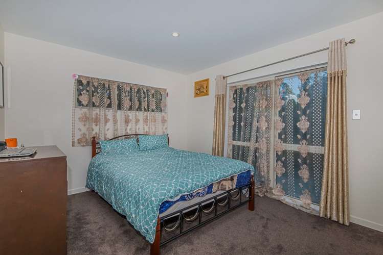 270a Triangle Road Massey_14