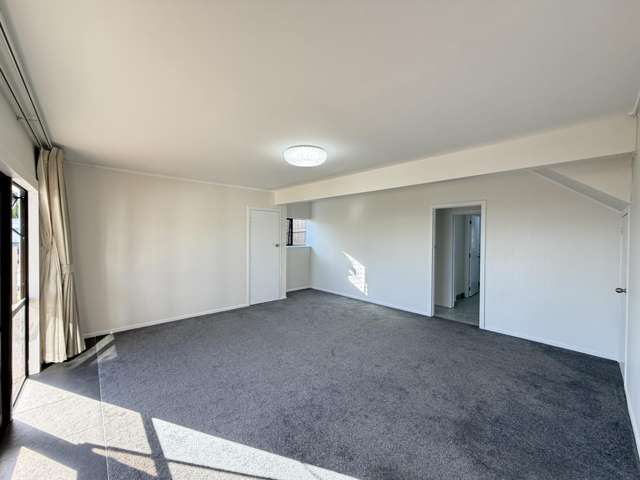 Granny/5 Lilford Place 1679_1
