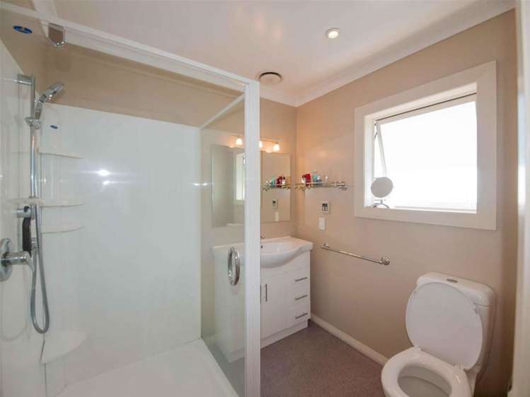 9a Retter Street Paparangi_13