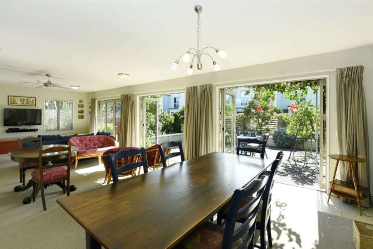 1 Monro Way The Wood_5