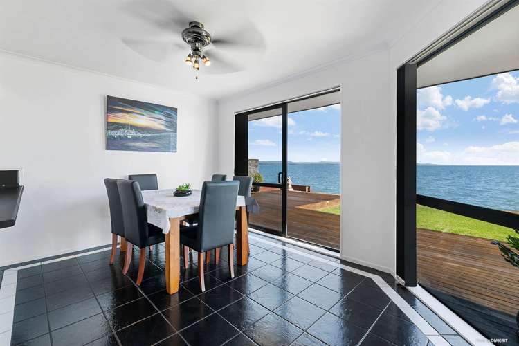 30a Crispe Road Clarks Beach_11
