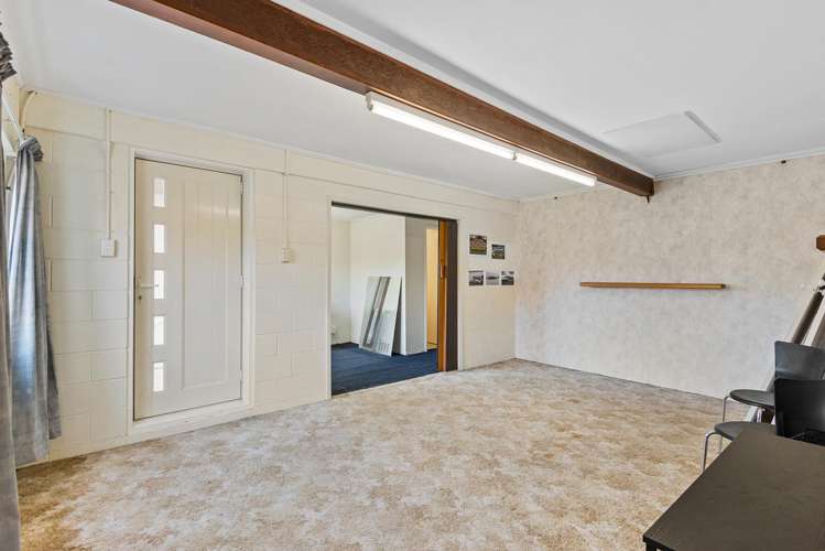 8 Elwyn Crescent Green Island_17