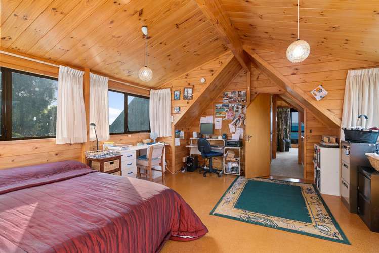 5 Holden Avenue Holdens Bay_27