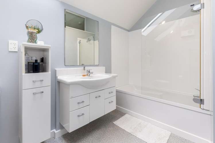 4/56 Hewitts Road Merivale_19