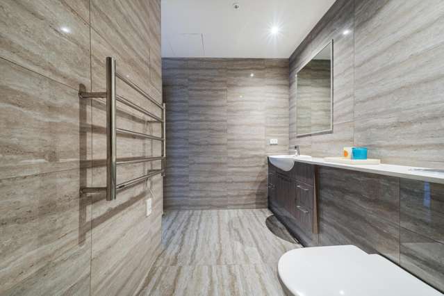 605/1 Rose Garden Lane Albany_4