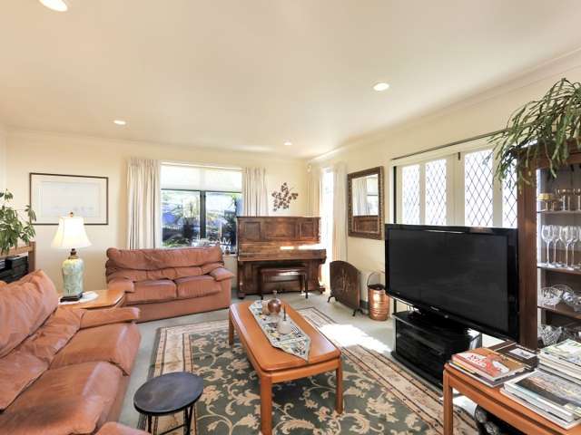 2 Moir Street Mount Victoria_1