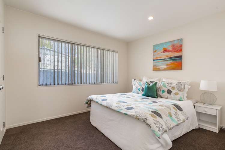 8b Kinross Street Blockhouse Bay_11