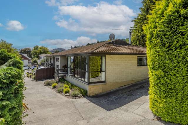 2/32 Brownston Street Wanaka_2