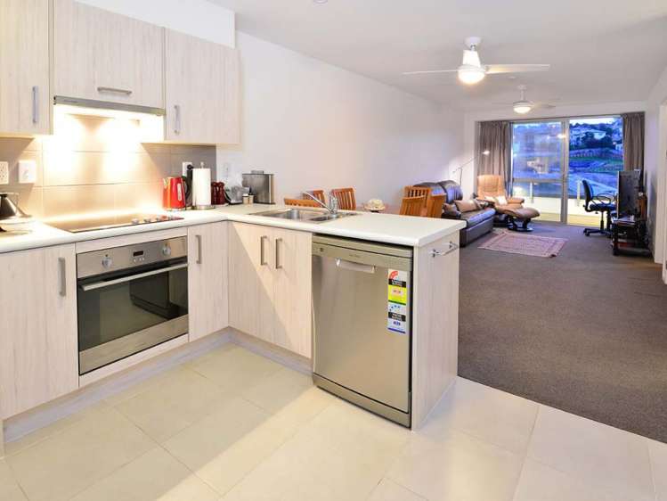 110/17 Link Crescent Stanmore Bay_5