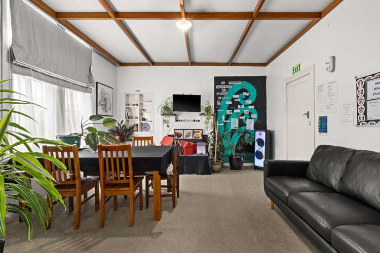 1117 Karamu Road Mayfair_13