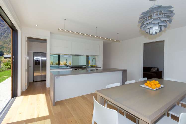 4 Hovingham Court Jacks Point_9