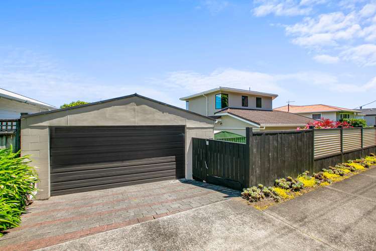 22 Victoria Road New Plymouth Central_24