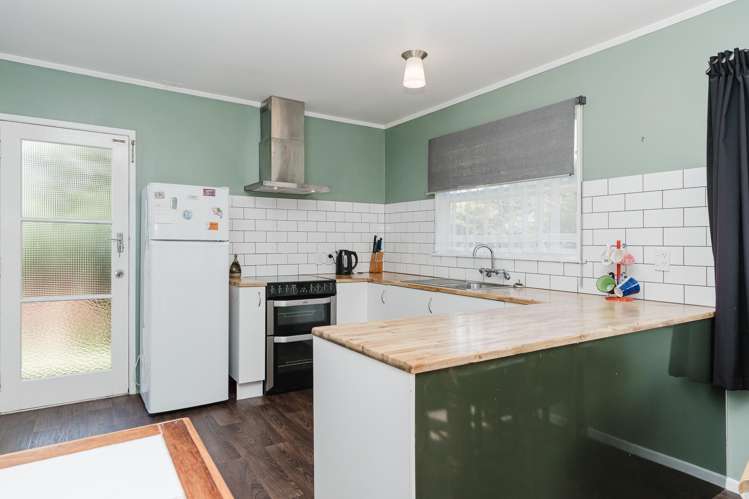 70 Livingstone Avenue Nawton_3