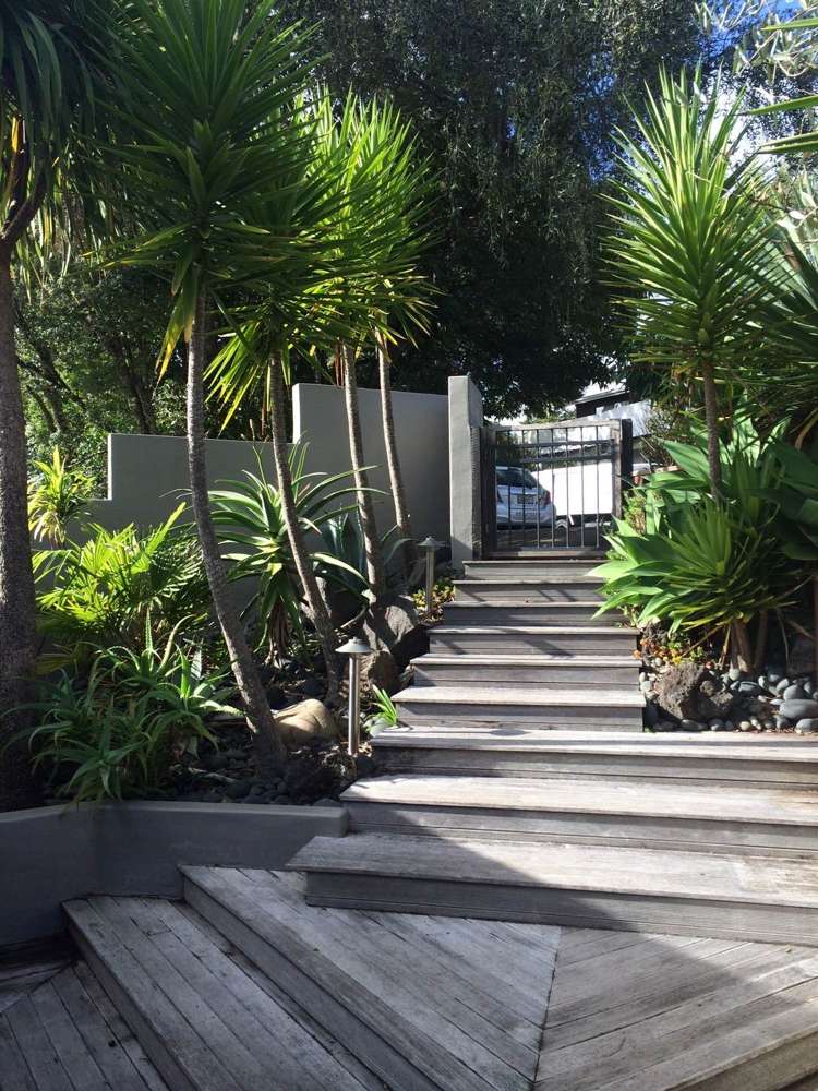 1/3 Mahuta Grove Northcote_11