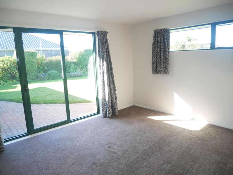 29 Roydon Drive Templeton_9