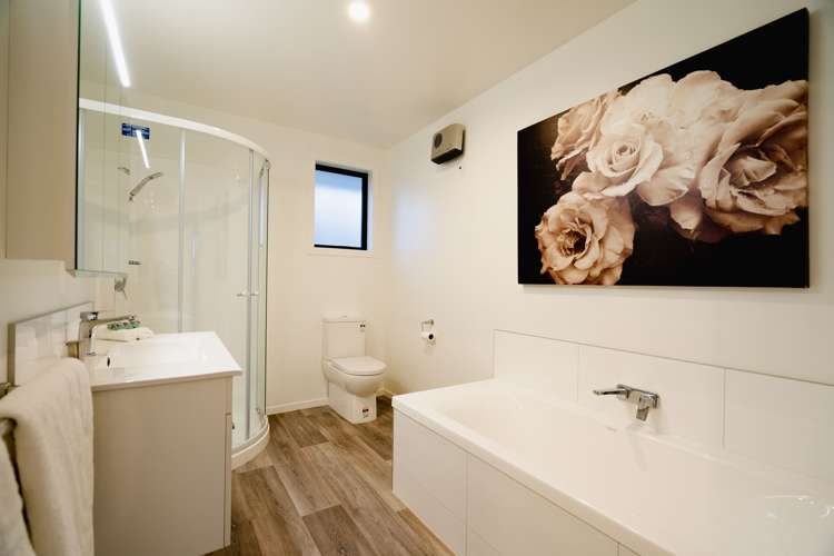 94 Main Road Fairfield_18