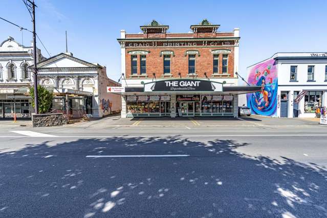 Size matters in Tay St