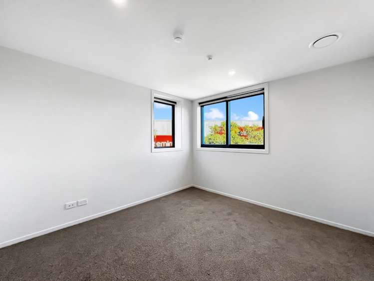 2B/20 Morning Star Place 2798_16