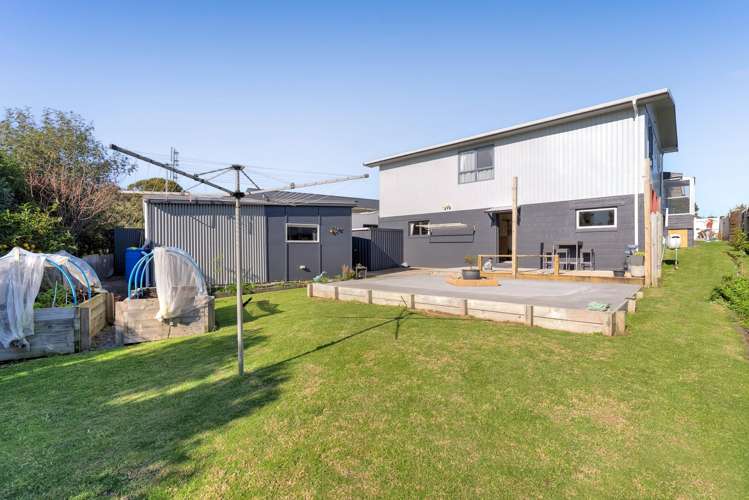 23 Clifton Drive Waitara_18
