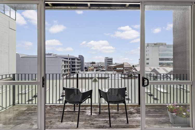 9/23 Tennyson Street Te Aro_1