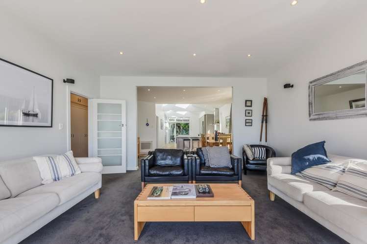 561 Rocks Road, Moana Nelson_12