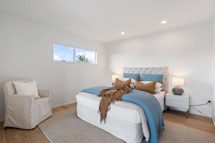 77 Kiwi Esplanade Mangere Bridge_16