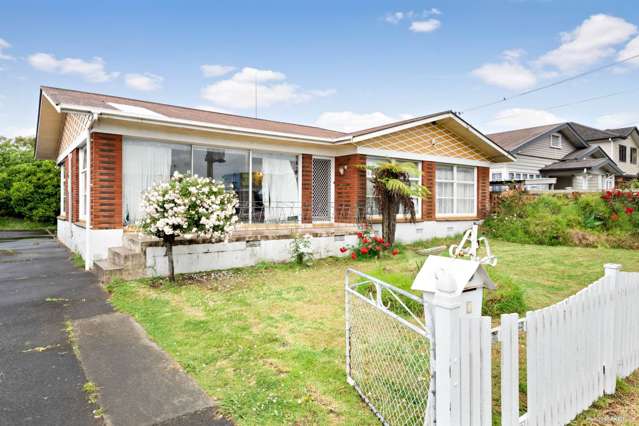 5 Graeme Avenue Mangere East_1