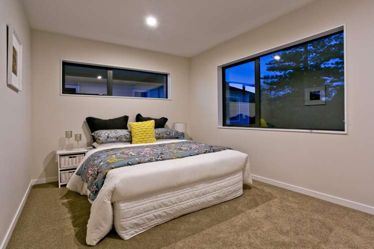 47 Bordeaux Parade Te Atatu South_14