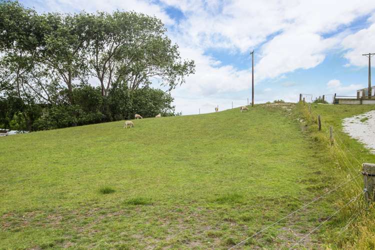 168 Okahukura Road Tapora_15