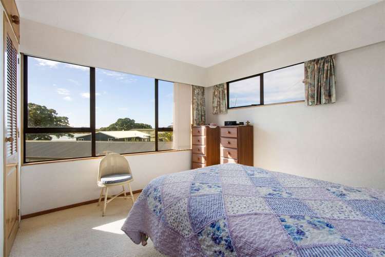 46 Roretana Drive Athenree_10