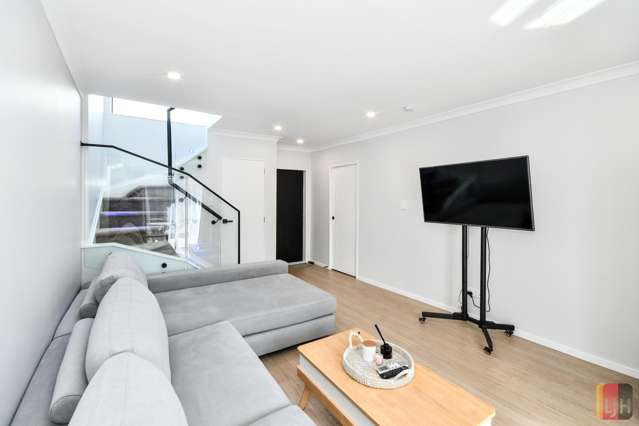 6/24 Watson Place Papatoetoe_1