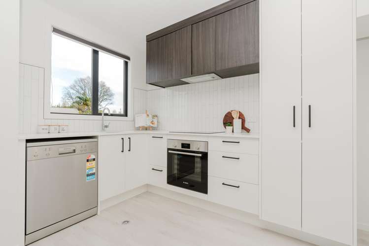 2/26 Bernard Street Chedworth_10