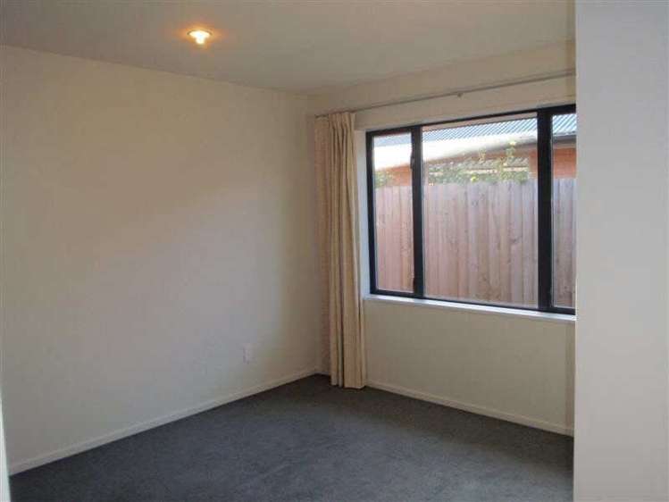 8 Woodham Courts Linwood_8