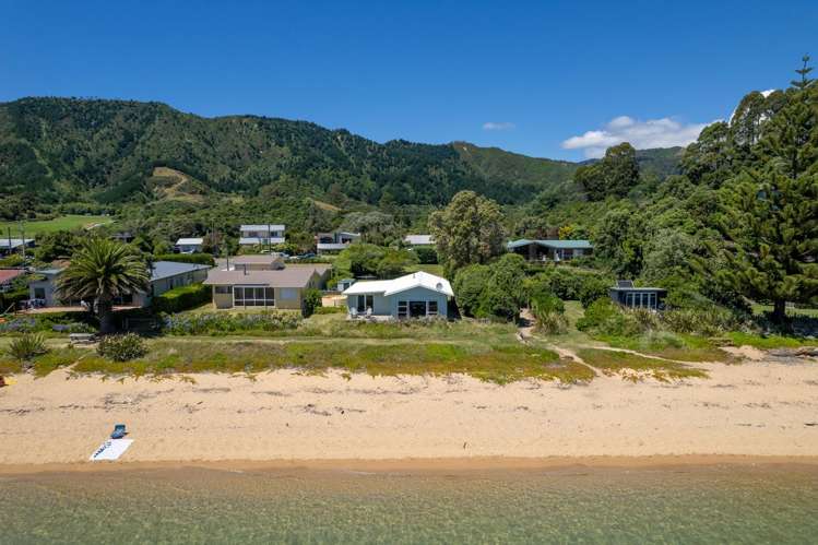 32 Peninsula Road Takaka_11