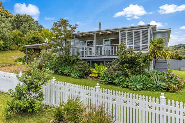 12 Marine View Road Onetangi_1