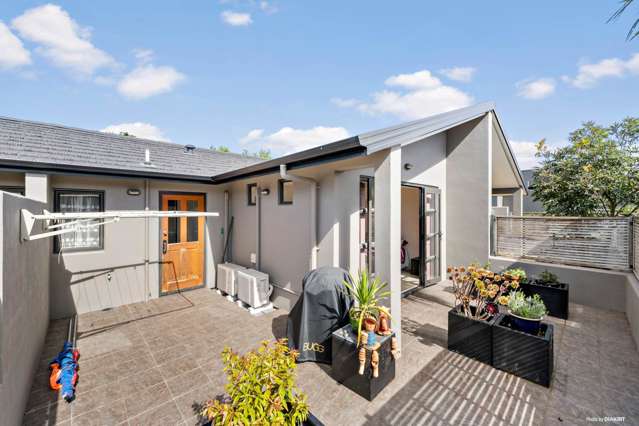 51/8 Landscape Road Papatoetoe_1