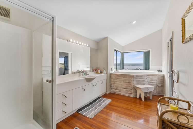 82 Wakeman Road Acacia Bay_16