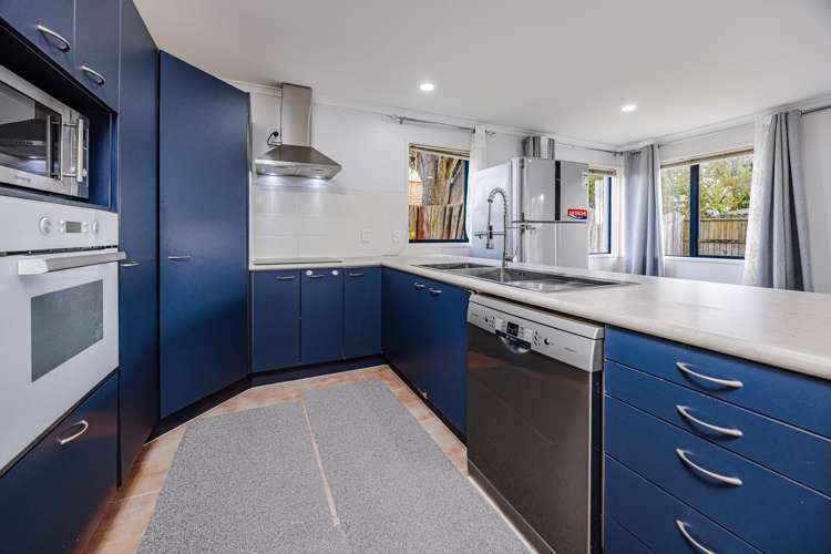 18 Pitt Avenue Clendon Park_16