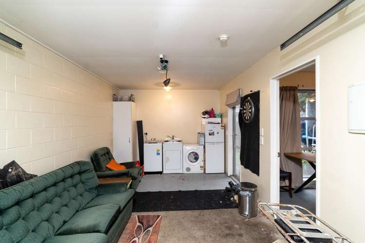 18e Defoe Place Waltham_7