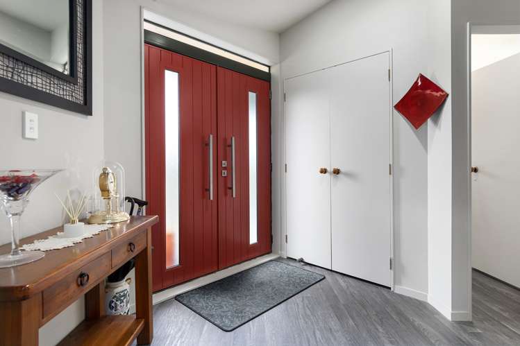 2 Astor Place Welcome Bay_6