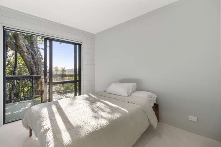 71 Trig Hill Road Onetangi_17