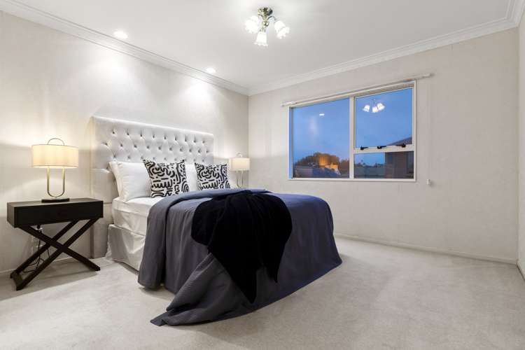 30a Queen Mary Avenue Epsom_10