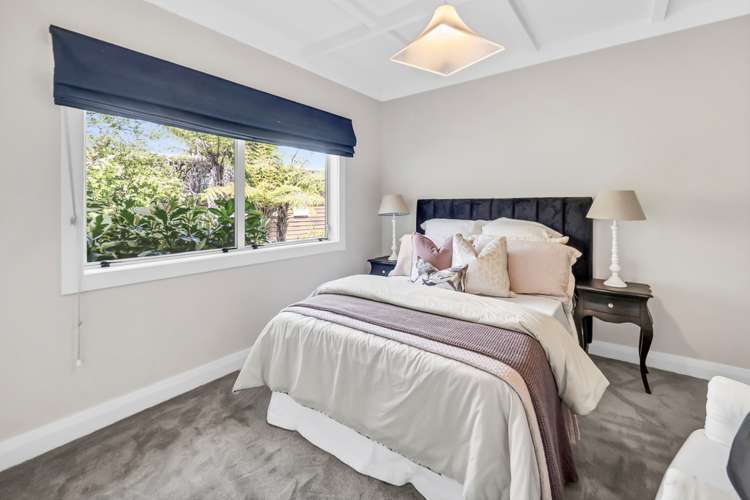 72 Marine Parade Mellons Bay_9