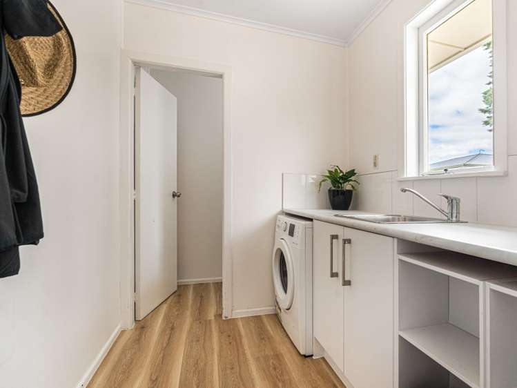 22 Roberts Road Te Atatu South_12