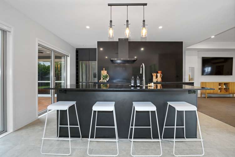 32 Stafford Rise Owhata_13