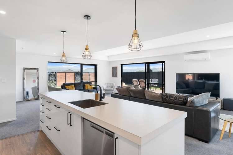 17 Marjorie Lane Mosgiel_6